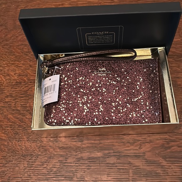 Coach Star Glitter Small Wristlet in Deep Burgundy and Gold - Picture 1 of 9